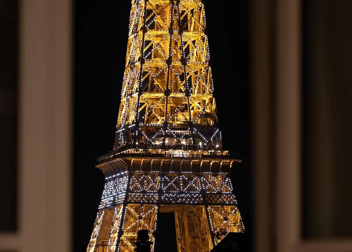La Clef Tour Eiffel By The Crest Collection 5*