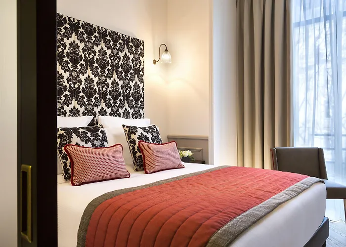 Hotel La Clef Tour Eiffel By The Crest Collection Paris