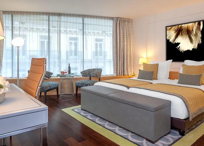 La Clef Tour Eiffel By The Crest Collection Hotel Paris