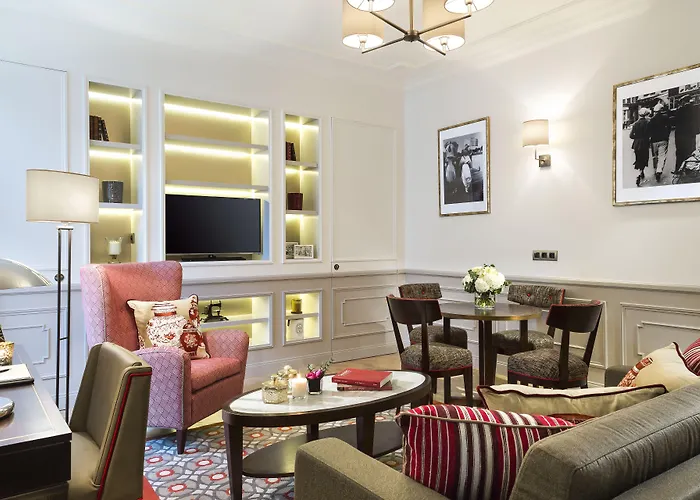 La Clef Tour Eiffel By The Crest Collection 5* Paris