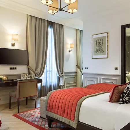 La Clef Tour Eiffel By The Crest Collection