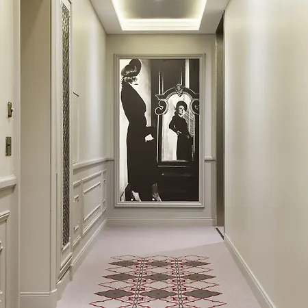 La Clef Tour Eiffel By The Crest Collection 5* Paris