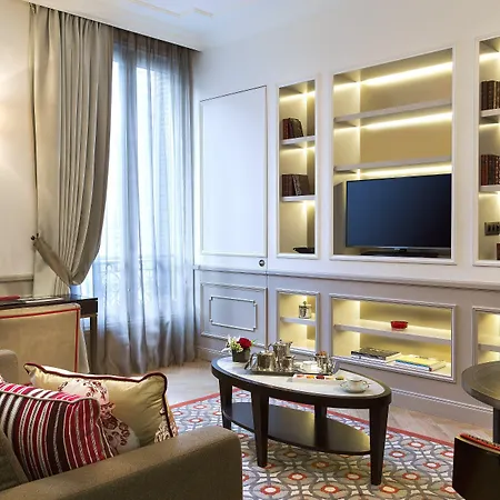 Hotel La Clef Tour Eiffel By The Crest Collection