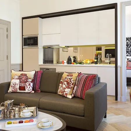 La Clef Tour Eiffel By The Crest Collection 5*