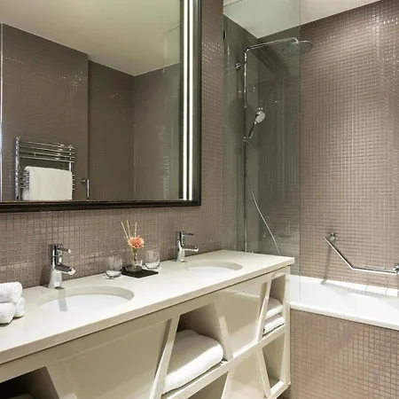 La Clef Tour Eiffel By The Crest Collection 5* باريس