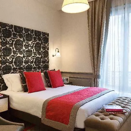 La Clef Tour Eiffel By The Crest Collection Paris