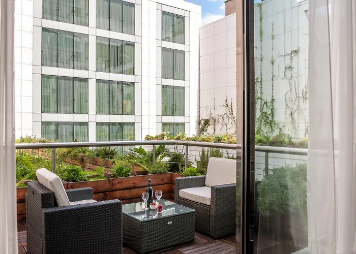 La Clef Tour Eiffel By The Crest Collection 5*