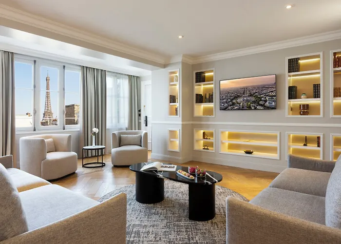 Hotel La Clef Tour Eiffel By The Crest Collection