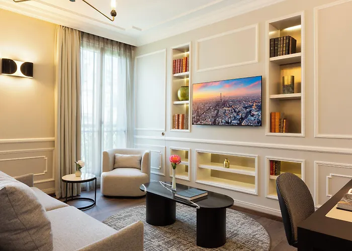 La Clef Tour Eiffel By The Crest Collection 5* Parigi