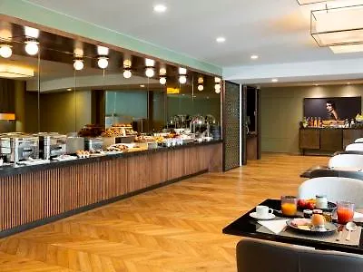Hotel La Clef Tour Eiffel By The Crest Collection 5*