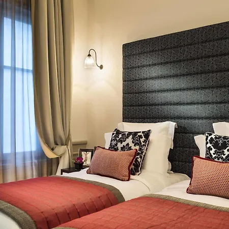 Hotel La Clef Tour Eiffel By The Crest Collection Paris