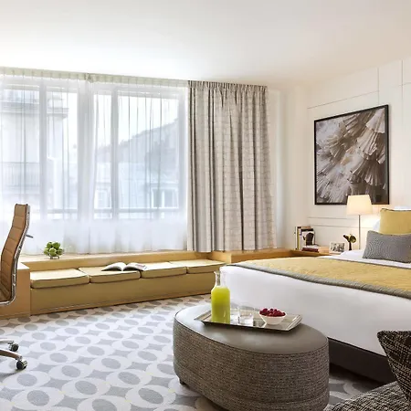 La Clef Tour Eiffel By The Crest Collection Otel 5*