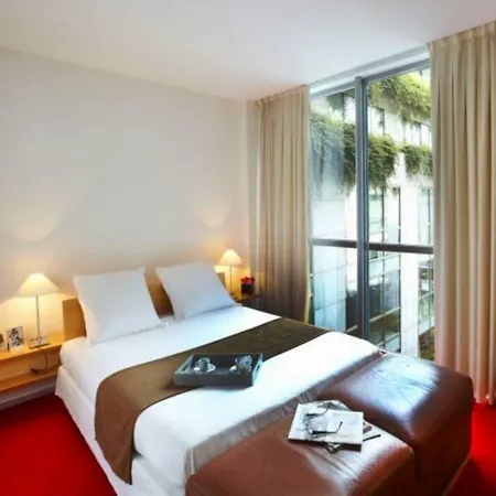 Hotel La Clef Tour Eiffel By The Crest Collection 5*