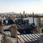La Clef Tour Eiffel By The Crest Collection