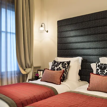 La Clef Tour Eiffel By The Crest Collection 5*