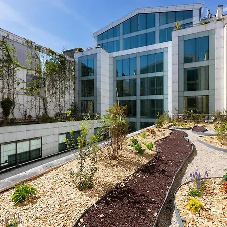 La Clef Tour Eiffel By The Crest Collection