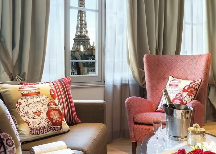 Szálloda La Clef Tour Eiffel By The Crest Collection